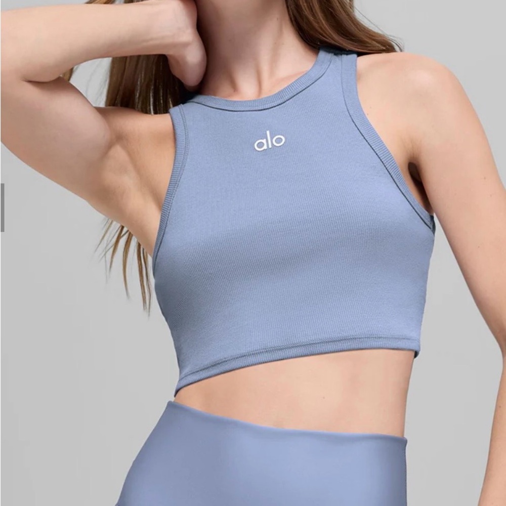 ALO Yoga, Aspire tank